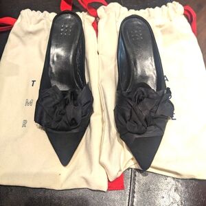 NWOT Trademark Low Wedge Suede Mules w/Satin Ribbon EU 40 Dust Bag